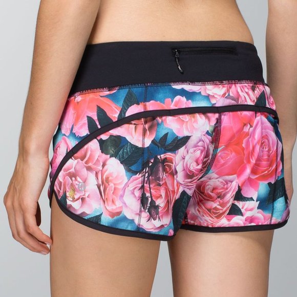 lululemon athletica Pants - Lululemon EUC! Run: Speed Short *4-way Stretch Floral Short Secret Garden Size 4